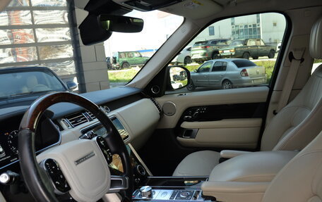 Land Rover Range Rover IV рестайлинг, 2019 год, 5 740 000 рублей, 25 фотография