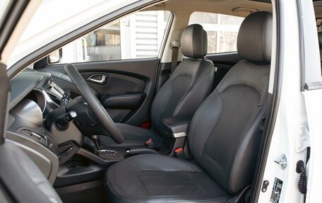 Hyundai ix35 I рестайлинг, 2013 год, 995 000 рублей, 11 фотография