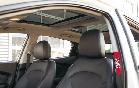Hyundai ix35 I рестайлинг, 2013 год, 995 000 рублей, 17 фотография