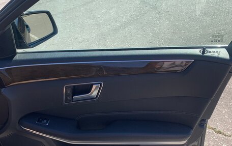 Mercedes-Benz E-Класс, 2013 год, 1 600 000 рублей, 12 фотография