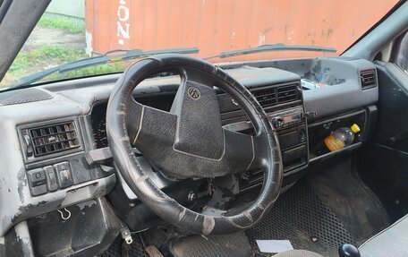 Volkswagen Transporter T4, 1995 год, 375 000 рублей, 2 фотография