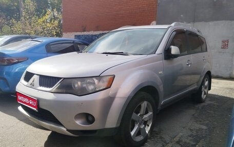 Mitsubishi Outlander III рестайлинг 3, 2008 год, 800 000 рублей, 1 фотография