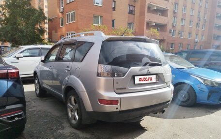 Mitsubishi Outlander III рестайлинг 3, 2008 год, 800 000 рублей, 4 фотография