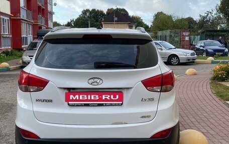 Hyundai ix35 I рестайлинг, 2012 год, 950 000 рублей, 2 фотография