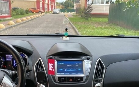 Hyundai ix35 I рестайлинг, 2012 год, 950 000 рублей, 12 фотография