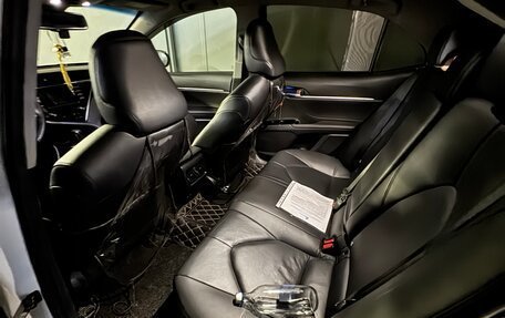 Toyota Camry, 2019 год, 2 600 000 рублей, 8 фотография