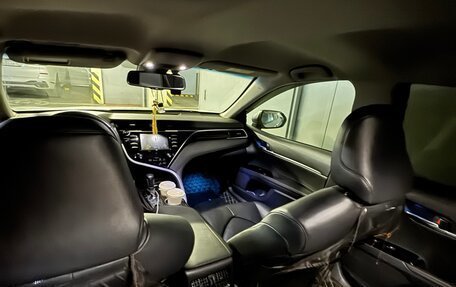 Toyota Camry, 2019 год, 2 600 000 рублей, 9 фотография