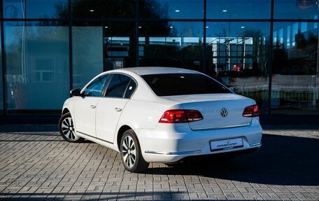 Volkswagen Passat B7, 2011 год, 900 000 рублей, 6 фотография