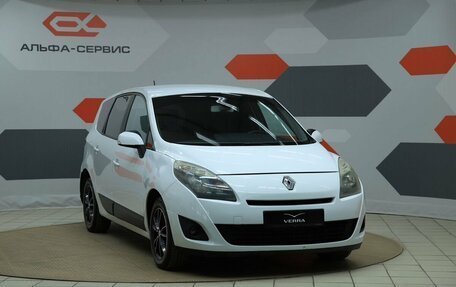 Renault Scenic III, 2010 год, 550 000 рублей, 3 фотография