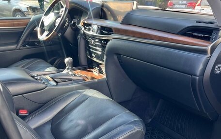 Lexus LX III, 2018 год, 7 380 000 рублей, 11 фотография