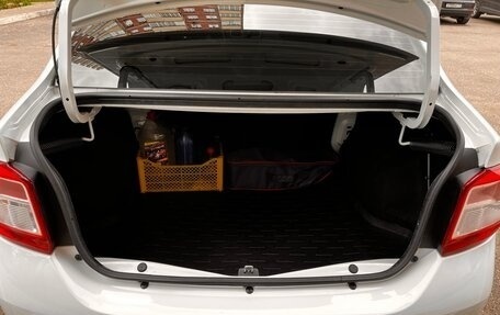 Renault Logan II, 2018 год, 1 000 000 рублей, 5 фотография