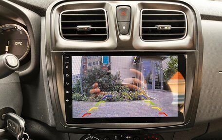 Renault Logan II, 2018 год, 1 000 000 рублей, 16 фотография