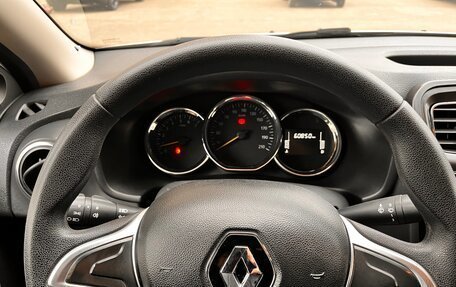 Renault Logan II, 2018 год, 1 000 000 рублей, 17 фотография