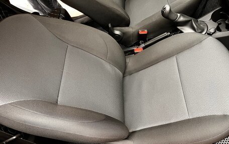 Renault Logan II, 2018 год, 1 000 000 рублей, 11 фотография