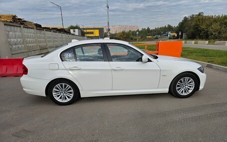 BMW 3 серия, 2011 год, 1 510 000 рублей, 3 фотография