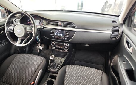 KIA Rio IV, 2018 год, 1 390 000 рублей, 5 фотография