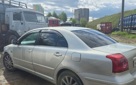 Toyota Avensis III рестайлинг, 2003 год, 650 000 рублей, 13 фотография
