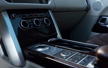 Land Rover Range Rover IV рестайлинг, 2015 год, 5 250 000 рублей, 18 фотография