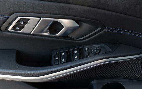 BMW 3 серия, 2021 год, 4 250 000 рублей, 23 фотография