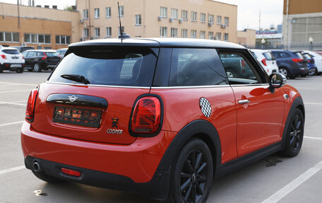MINI Hatch, 2018 год, 1 490 000 рублей, 2 фотография
