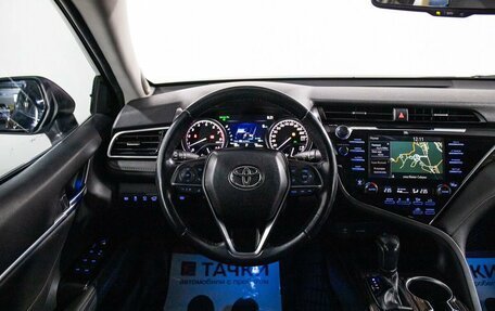 Toyota Camry, 2020 год, 3 370 000 рублей, 8 фотография