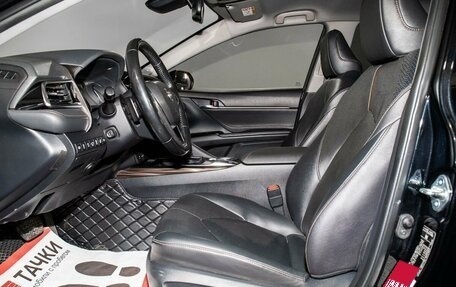 Toyota Camry, 2020 год, 3 370 000 рублей, 4 фотография