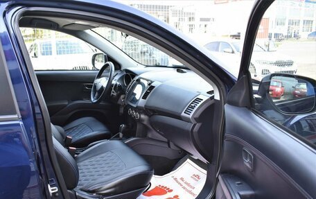 Mitsubishi Outlander III рестайлинг 3, 2011 год, 999 000 рублей, 13 фотография