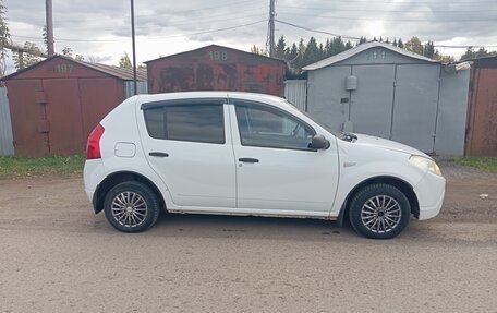 Renault Sandero I, 2010 год, 380 000 рублей, 11 фотография