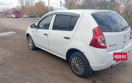 Renault Sandero I, 2010 год, 380 000 рублей, 5 фотография