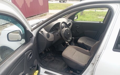 Renault Sandero I, 2010 год, 380 000 рублей, 21 фотография