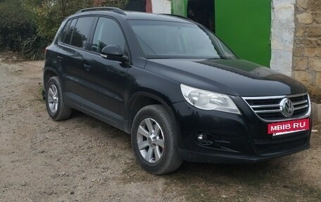 Volkswagen Tiguan I, 2010 год, 885 000 рублей, 3 фотография