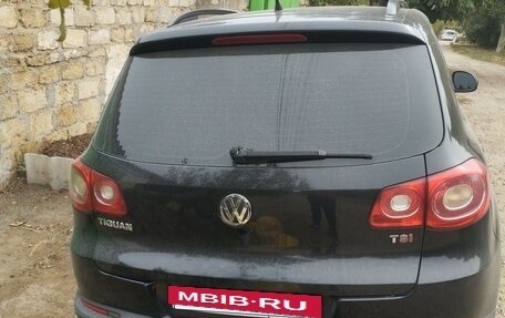 Volkswagen Tiguan I, 2010 год, 885 000 рублей, 2 фотография