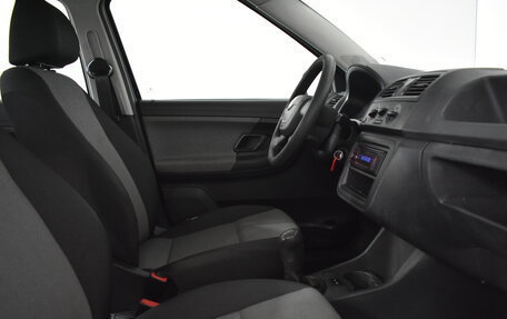 Skoda Fabia II, 2011 год, 359 000 рублей, 11 фотография