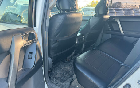 Toyota Land Cruiser Prado 150 рестайлинг 2, 2012 год, 2 400 000 рублей, 11 фотография