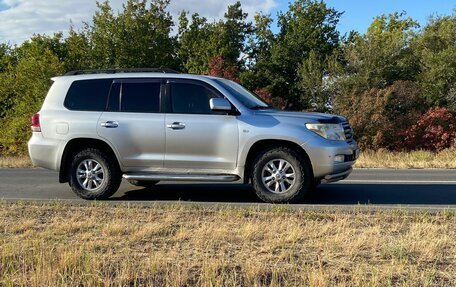 Toyota Land Cruiser 200, 2008 год, 2 850 000 рублей, 18 фотография