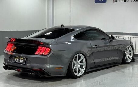 Ford Mustang VI рестайлинг, 2021 год, 2 600 000 рублей, 4 фотография