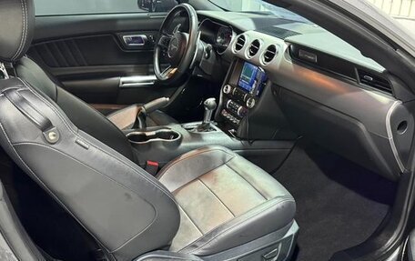 Ford Mustang VI рестайлинг, 2021 год, 2 600 000 рублей, 8 фотография