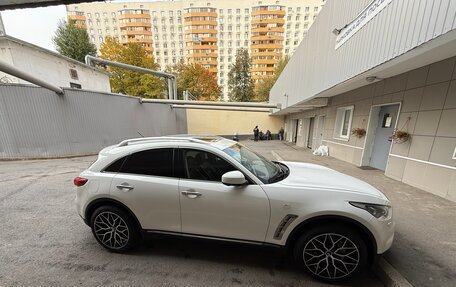 Infiniti FX II, 2011 год, 1 900 000 рублей, 3 фотография