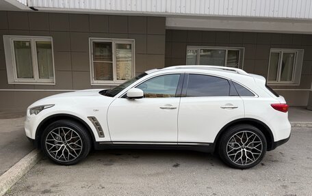 Infiniti FX II, 2011 год, 1 900 000 рублей, 2 фотография
