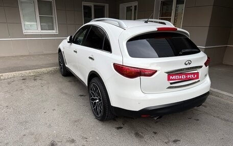 Infiniti FX II, 2011 год, 1 900 000 рублей, 6 фотография