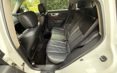 Infiniti FX II, 2011 год, 1 900 000 рублей, 15 фотография