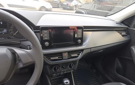 Skoda Rapid II, 2021 год, 2 200 000 рублей, 6 фотография