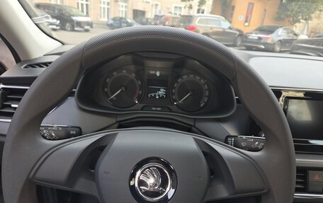 Skoda Rapid II, 2021 год, 2 200 000 рублей, 5 фотография