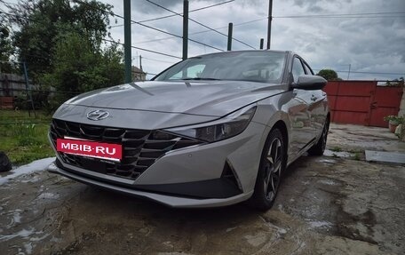 Hyundai Elantra, 2021 год, 2 190 000 рублей, 15 фотография