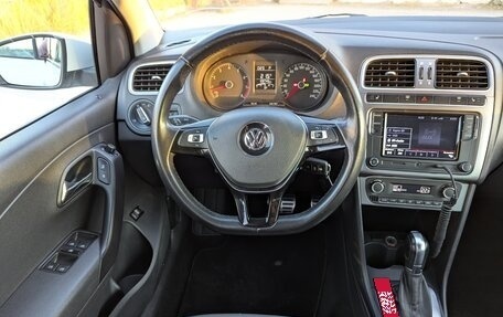 Volkswagen Polo VI (EU Market), 2016 год, 1 200 000 рублей, 7 фотография