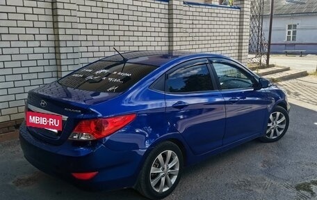 Hyundai Solaris II рестайлинг, 2012 год, 850 000 рублей, 4 фотография