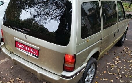 Plymouth Voyager II, 1991 год, 275 000 рублей, 2 фотография