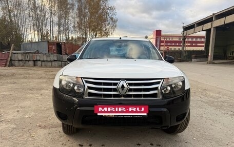 Renault Duster I рестайлинг, 2014 год, 849 000 рублей, 2 фотография