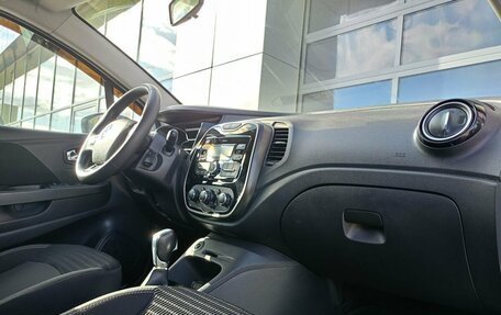 Renault Kaptur I рестайлинг, 2019 год, 1 599 000 рублей, 6 фотография