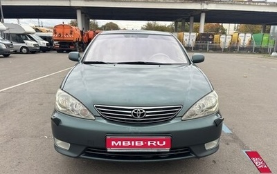 Toyota Camry V40, 2004 год, 650 000 рублей, 1 фотография